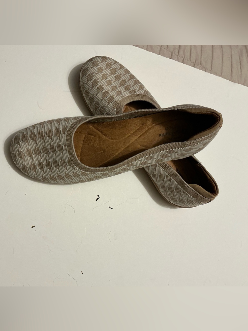 Dearfoams Misty Ballet Flats Lightweight Slippers Tan Houndstooth